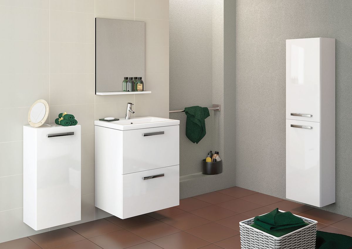Vysoká koupelnová skříňka Cersanit Melar v bílé barvě s vysokým leskem, rozměry 144 x 35 x 25 cm, 2 otočné dveře, dvířka a zásuvky s funkcí měkkého zavírání, 2 zasunovací poličky, dveře je možné upevnit vlevo nebo vpravo.