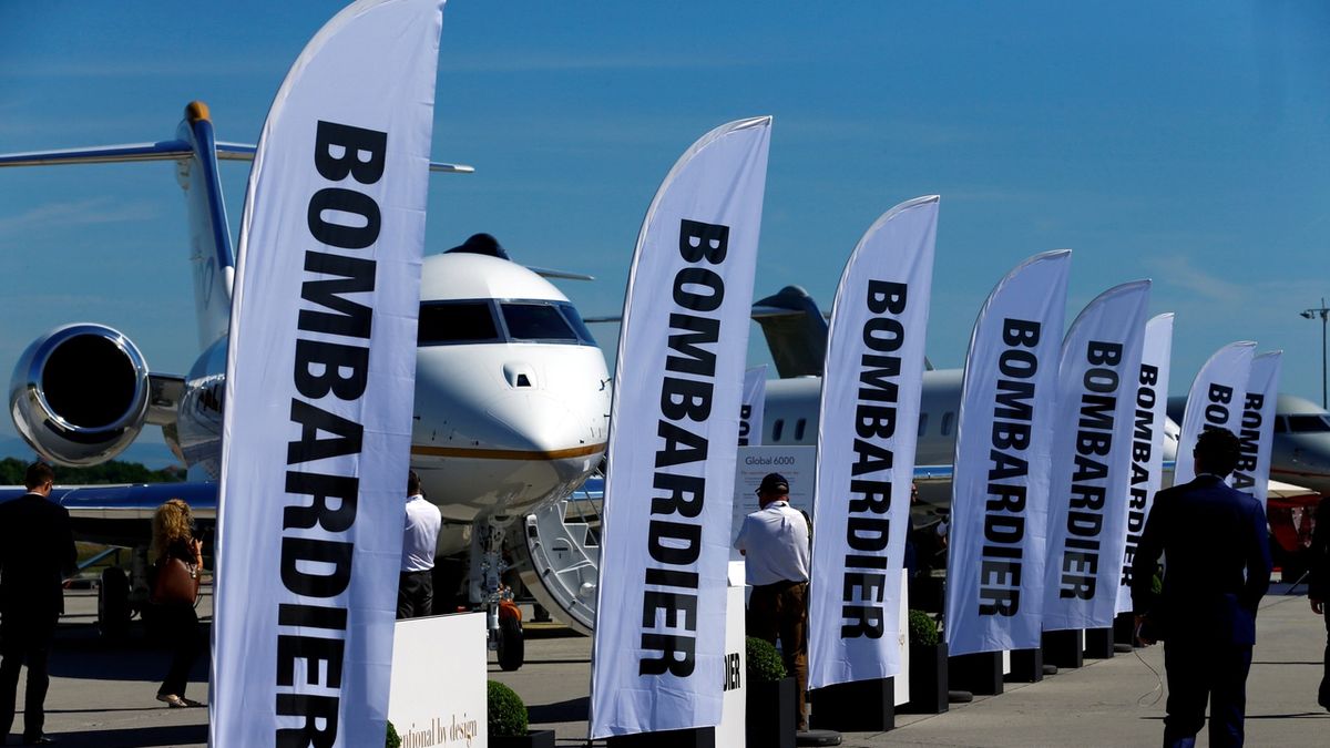 Stánek kanadského výrobce letadel Bombardier na leteckém veletrhu ve švýcarské Geneveě v květnu 2017