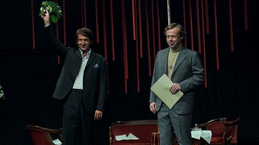 Viktor Dvořák (vpravo) a Martin Hofmann ve filmu Havel