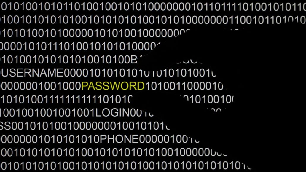 Tisícovka ukradených hesel se válela na internetu. Stáhnout si je mohl kdokoliv