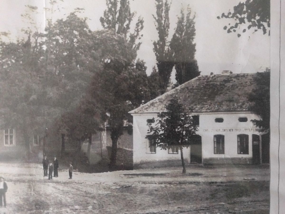 Dobová fotografie domu z roku 1900