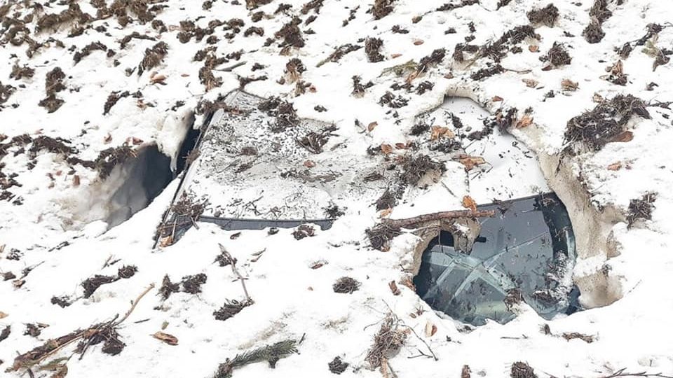 Zloděj s autem zapadl v horské dolině Bystrička, kde auto zasypala lavina
