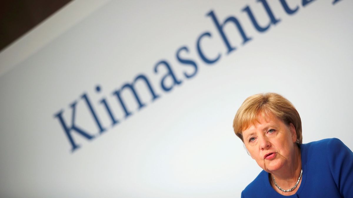 Německá kancléřka Angela Merkelová komentuje schválení klimatického balíčku
