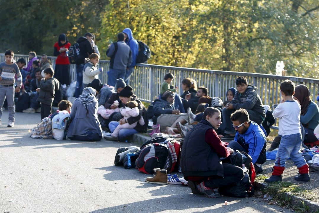 Uprchlíci na rakousko-německé hranici v Achleitenu u Pasova 