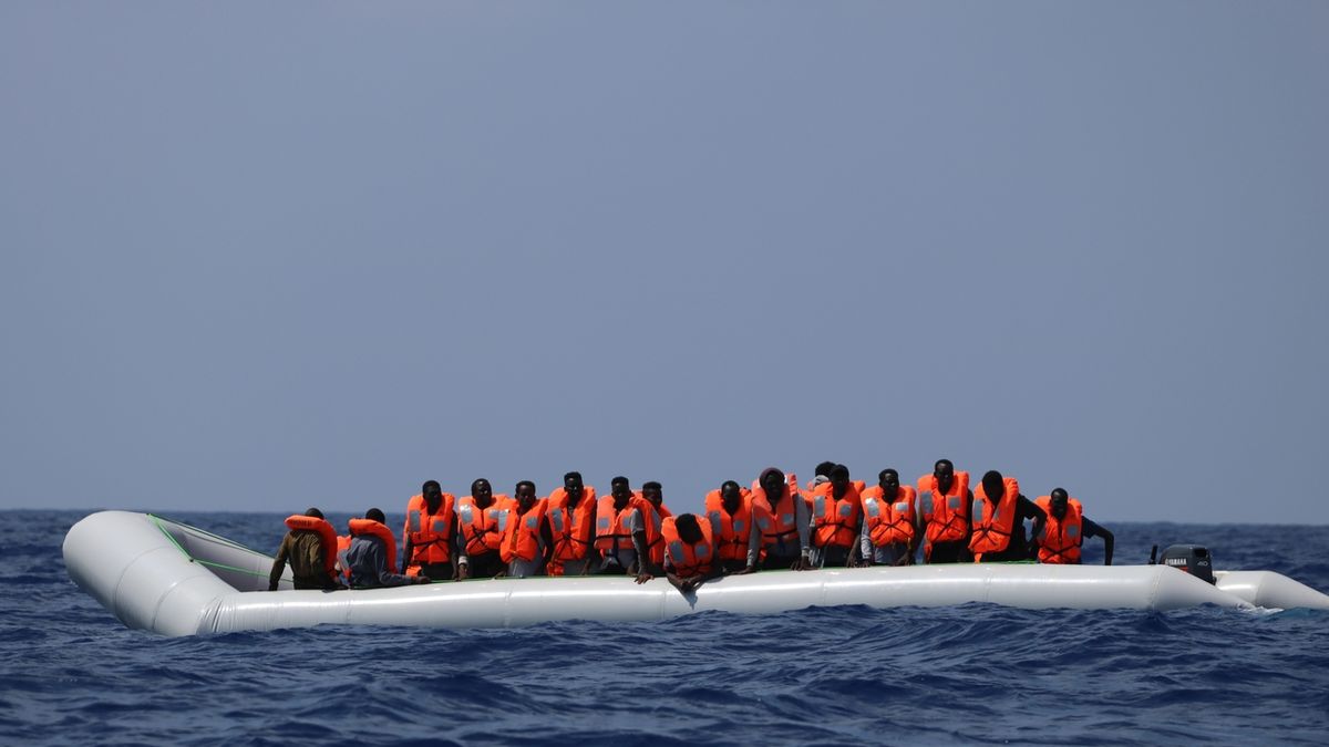 Na italský ostrov Lampedusa dorazila na Vánoce stovka migrantů