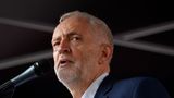 Corbynův jed antisemitismu tráví duši britského národa, varuje vrchní rabín