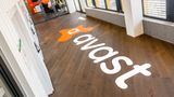 Avast upekl miliardový obchod. Prodá divizi pro kontrolu mobilů rodiči