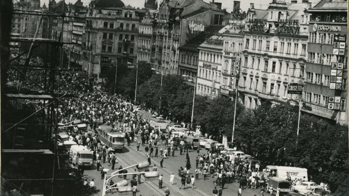 Oběti násilí při protestech v srpnu 1969 se dočkají odškodnění
