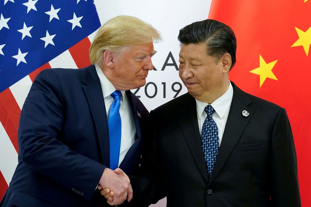 Americký prezident Donald Trump se svým čínským protějškem Si Ťin-pchingem na summitu G20 v japonské Osace.