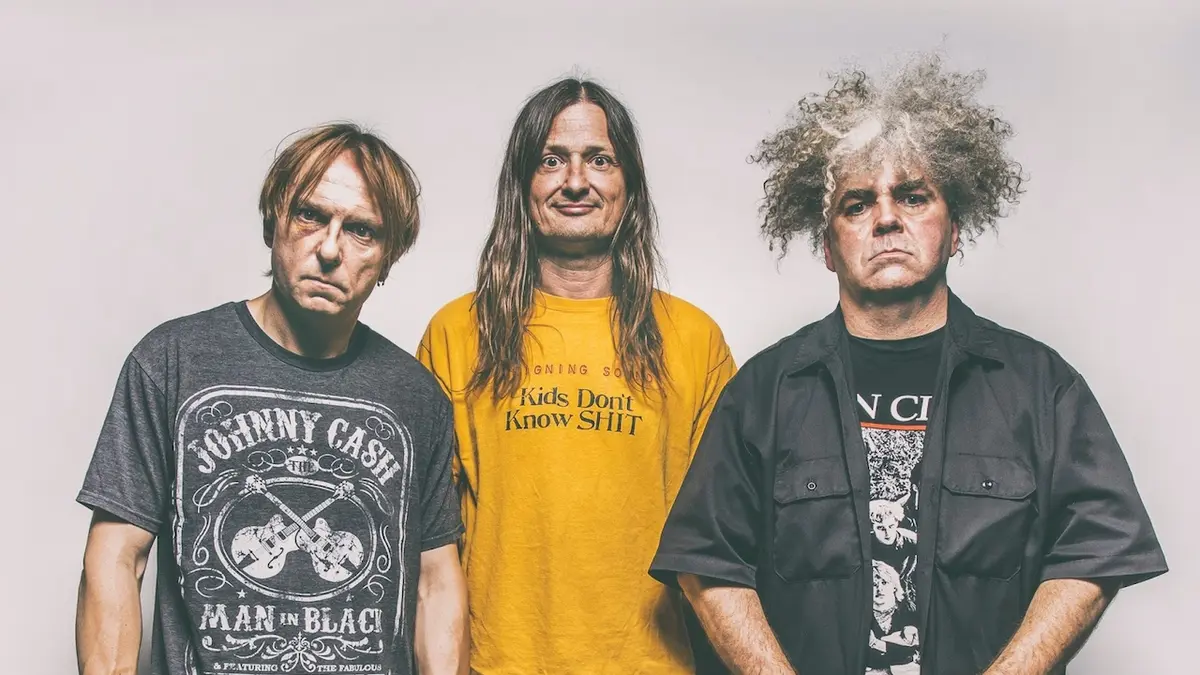 Průkopníci těžkotonážního zvuku Melvins slaví 40 let. Zahrají v Praze