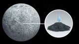 Na povrchu Měsíce může být voda, tvrdí NASA