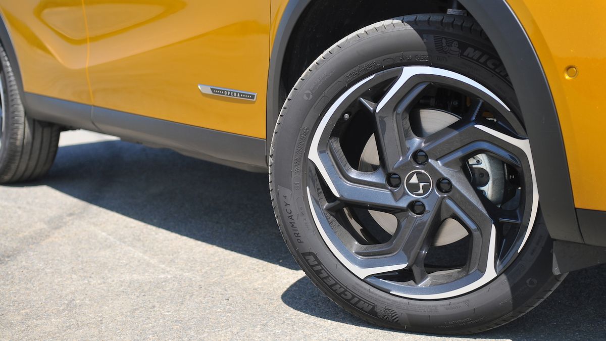 Osmnáctipalcové disky mají ještě dost vysoký profil pneumatik.