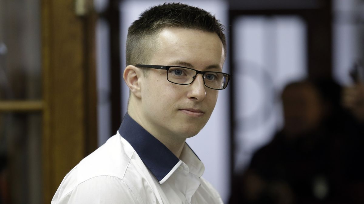 Lukáš Nečesaný před začátkem líčení pražského Vrchního soudu, který 27. března 2019 projednával odvolání v případu pokusu o vraždu kadeřnice v Hořicích.