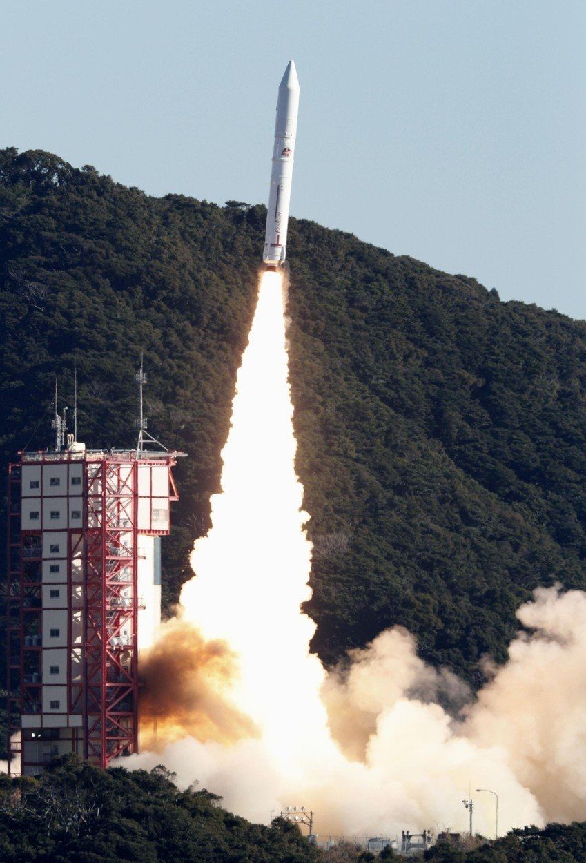 18. ledna 2019, start japonské rakety se sedmi satelity