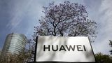 Huawei si může oddechnout. Vláda USA prodloužila licenci pro obchodování