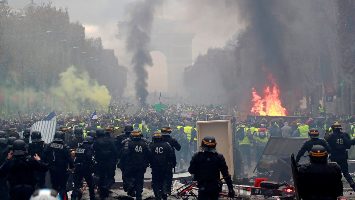 Protesty hnutí žlutých vest ve Francii
