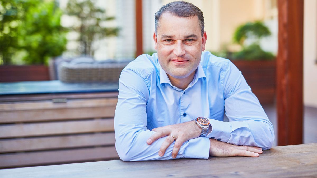 Vláda konsolidovala veřejné finance méně, než slibovala, míní ekonom Hampl