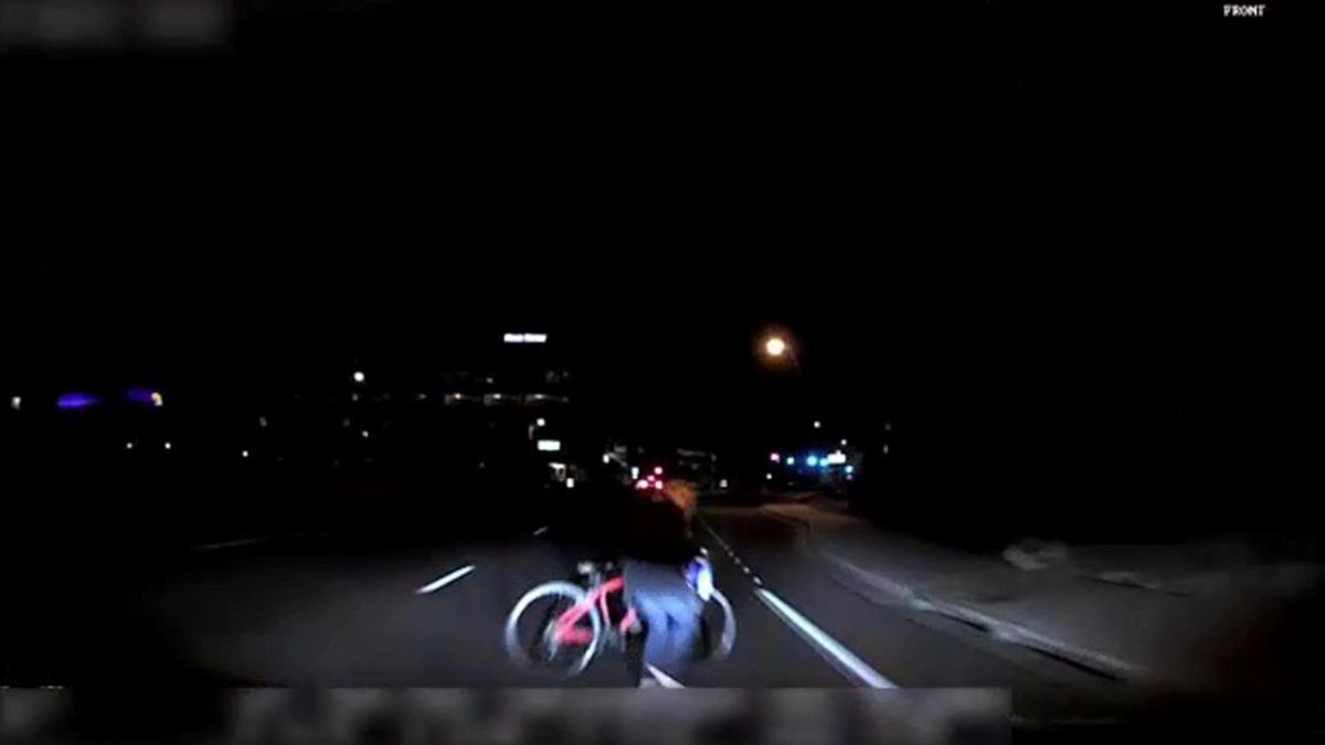 Záběr z nehody samojezdícího auta v Arizoně