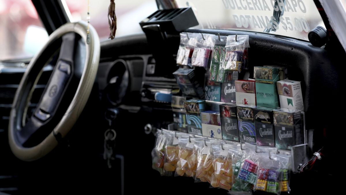Některé Brouky v Mexico City fungují i jako pojízdné prodejny cigaret a cukrovinek. 