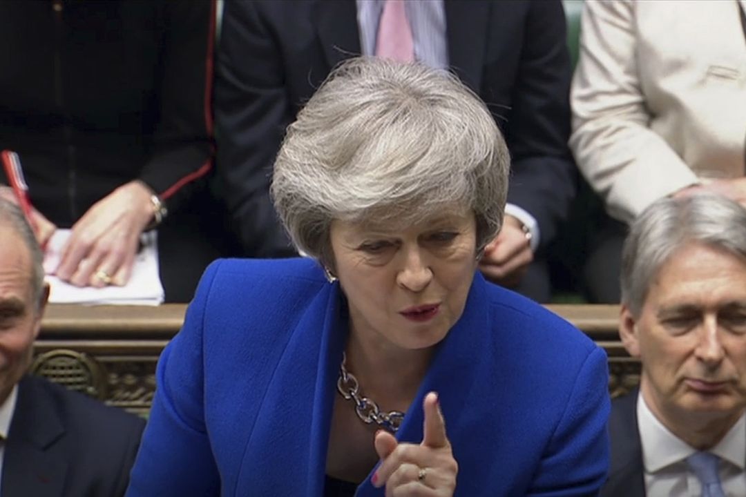 Britská premiérka Theresa Mayová na půdě parlamentu 