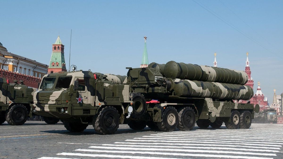 Ruský protiletadlový zbraňový systém S-400.