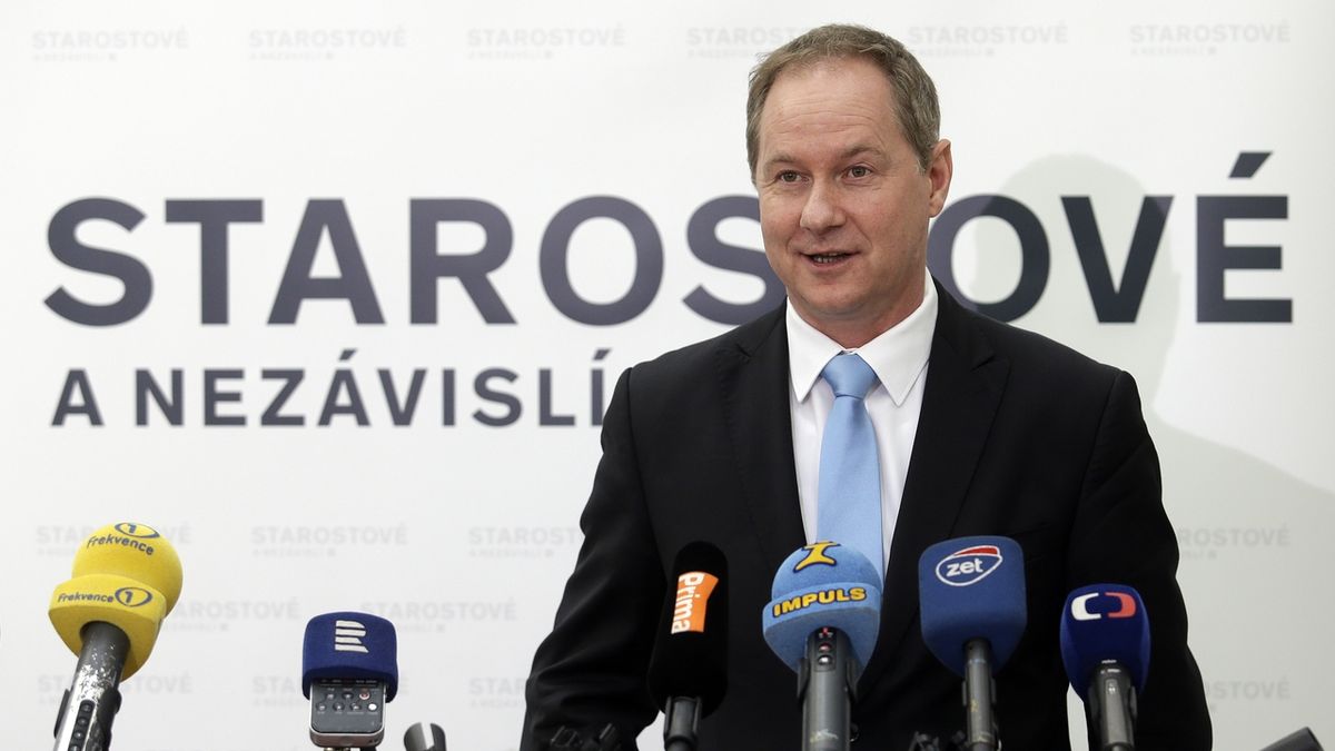 Na úpadek zájemců o kandidaturu upozornil místopředseda hnutí STAN Petr Gazdík.
