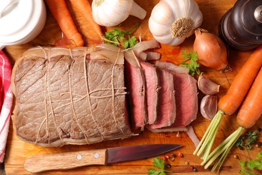 Vařené netučné hovězí maso se dobře hodí i do redukční diety. 