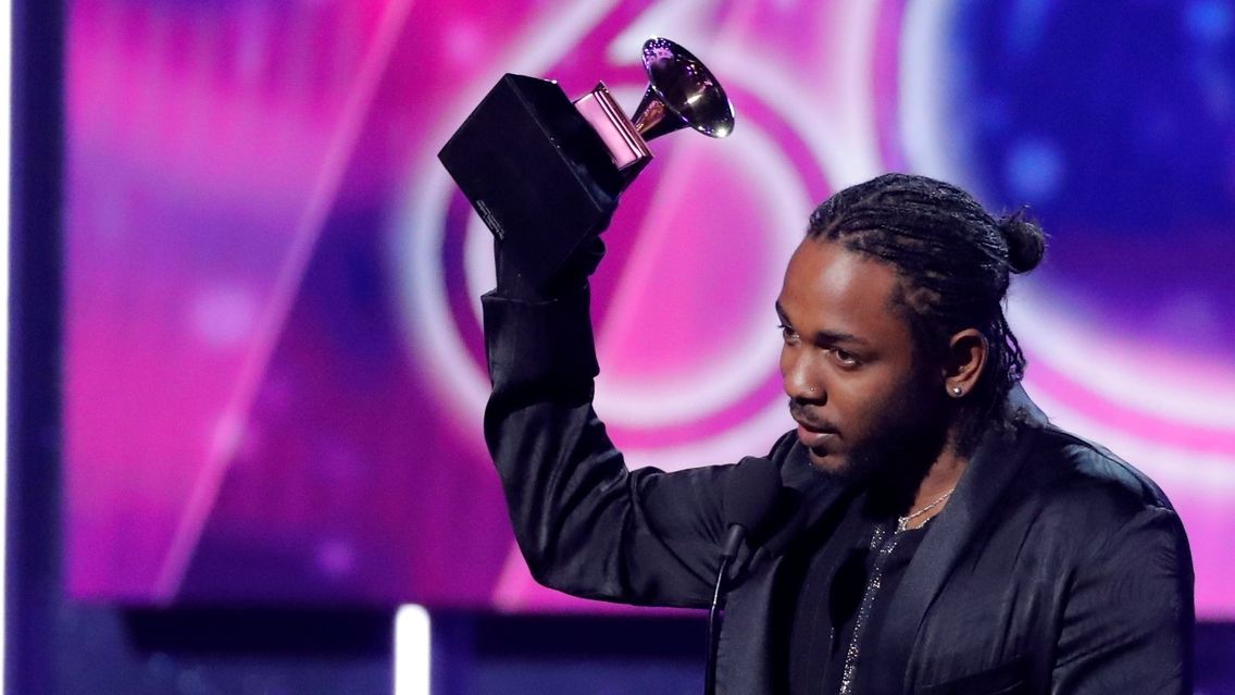 Kendrick Lamar s cenou Grammy za nejlepší rapové album.