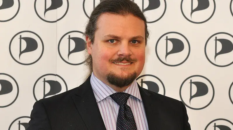 Koalicni Partneri Se Pokusi Odvolat Piratskeho Starostu Prahy 5