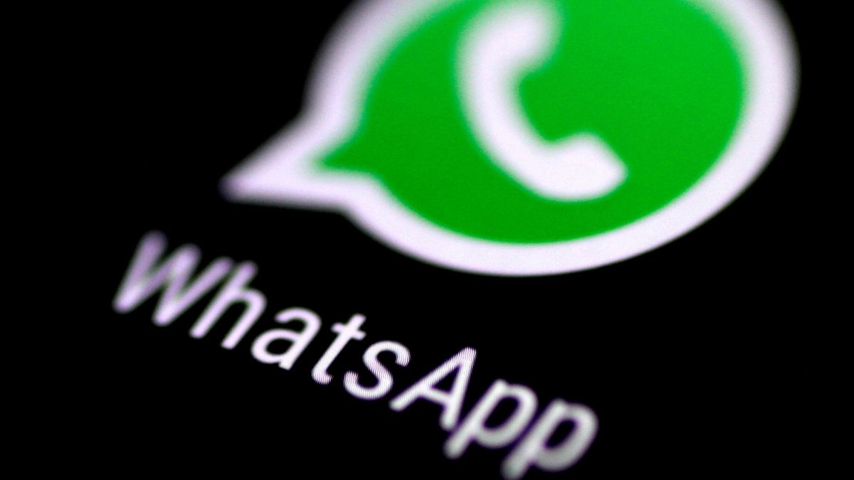 Přezkoumejte používání WhatsAppu mezi členy vlády, doporučuje britský úřad
