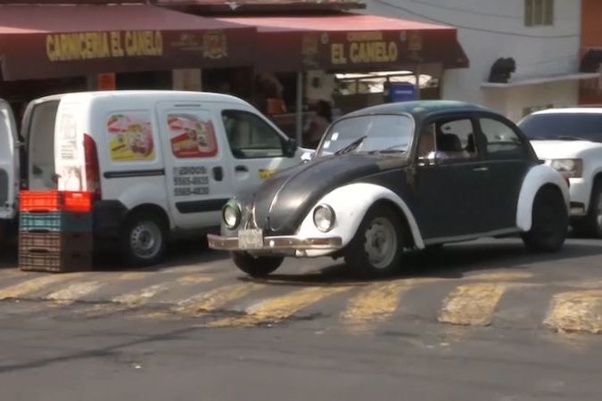BEZ KOMENTÁŘE: Původní Volkswagen Brouk se v Mexiku stále těší oblibě 