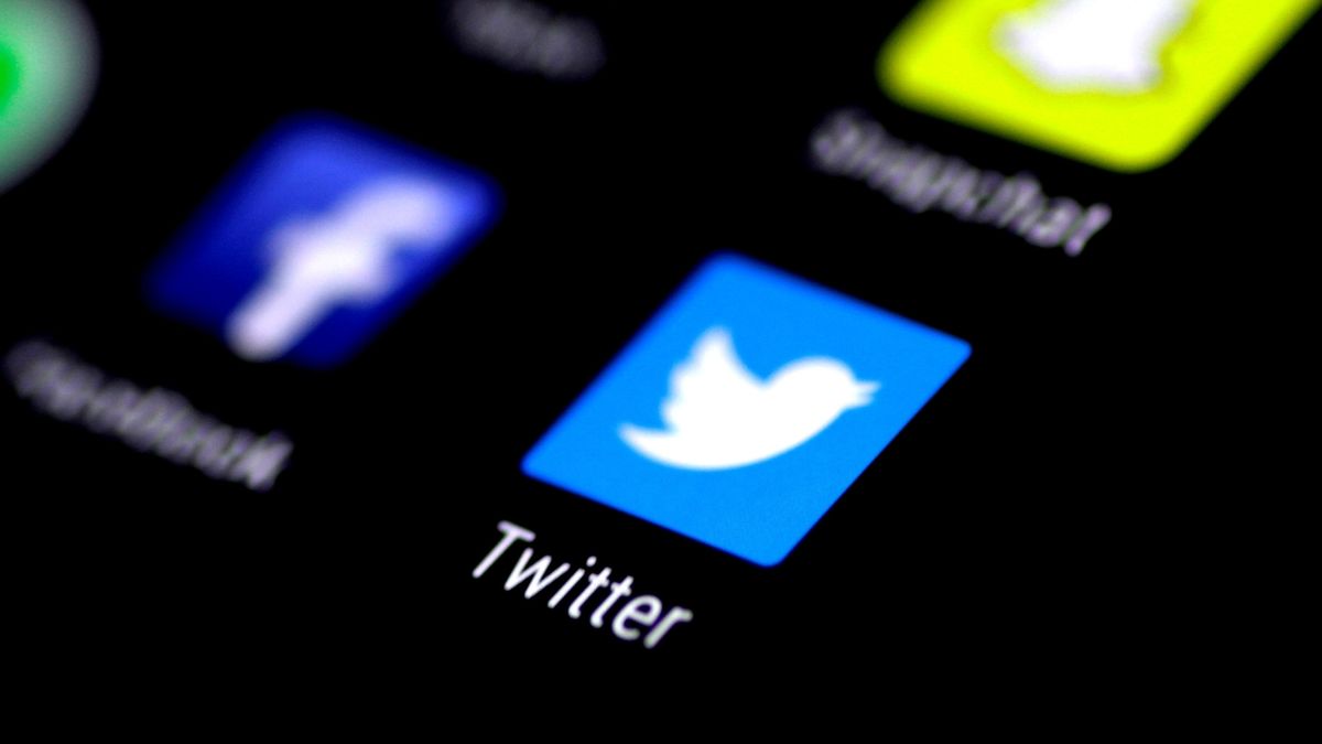 Twitter začal v Rusku odstraňovat obsah, který úřady považují za škodlivý
