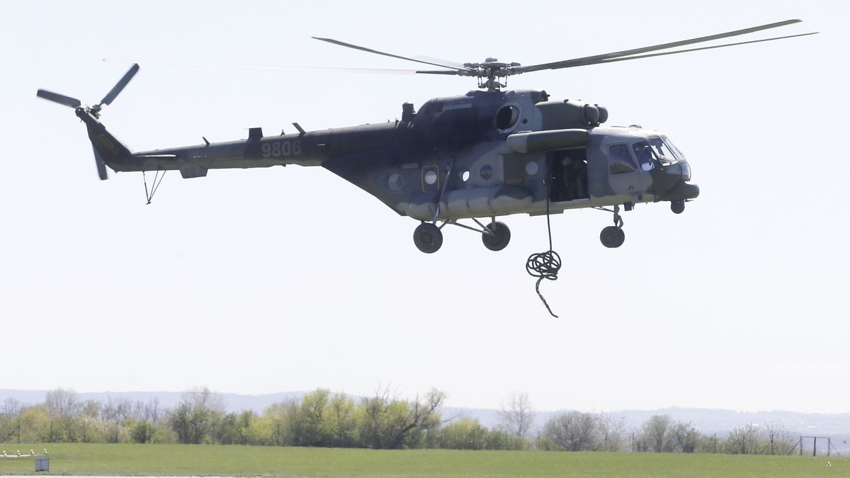 Slovensko darovalo Ukrajině pět vrtulníků a munici
