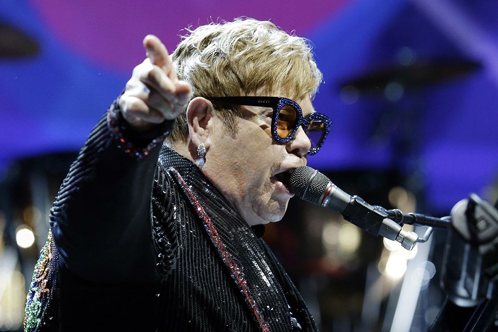 Elton John byl loni v Praze naprosto bezprostřední.
