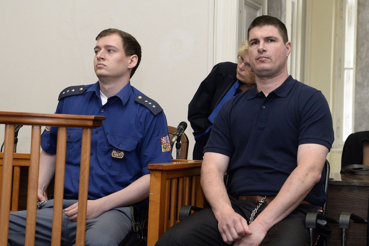 Městský soud v Praze se začal zabývat případem Lubomíra Poláka (vpravo), který čelí obžalobě ze dvou vražd a ublížení na zdraví s následkem smrti. 