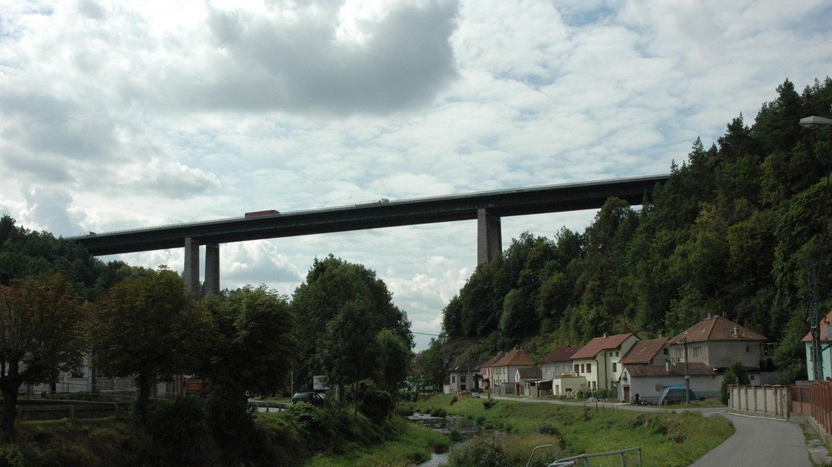 Most Vysočina nad Velkým Meziříčím