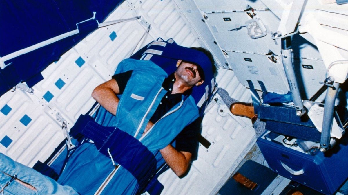 Spící astronaut (ilustrační foto)