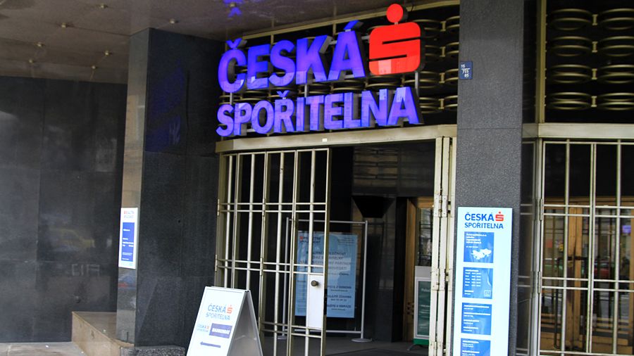 ÚOHS povolil České spořitelně odkup úvěrového portfolia Hello bank!