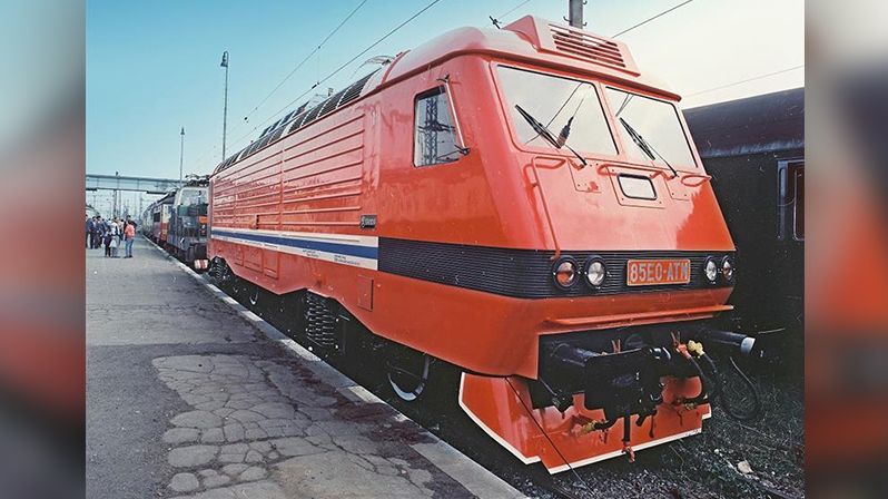 První čs. lokomotiva s asynchronním pohonem, které se pak začalo přezdívat „asynchron“.