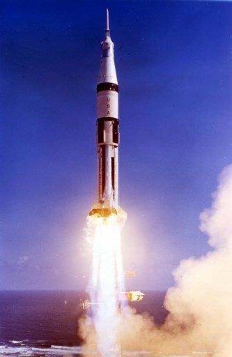 Apollo 7 startuje (11. října 1968).
