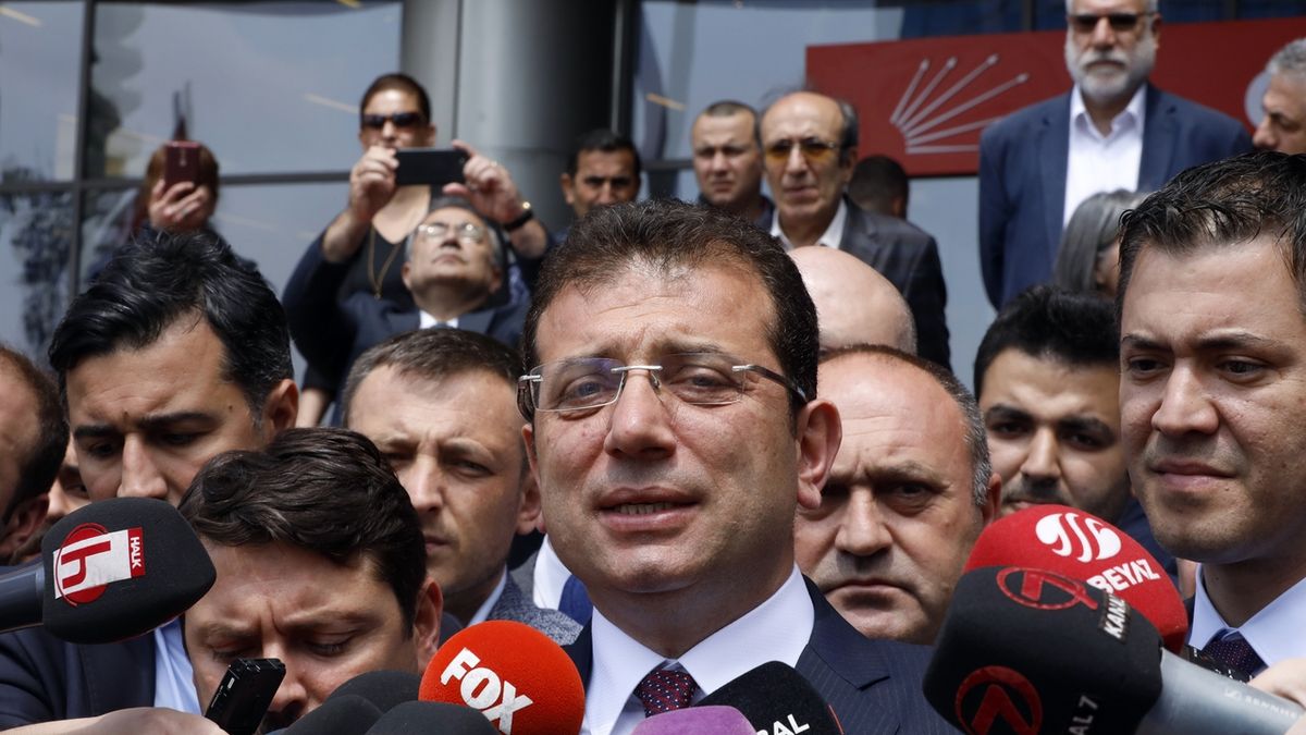 Ekrem Imamoglu, který vyhrál volby starosty v Istanbulu 