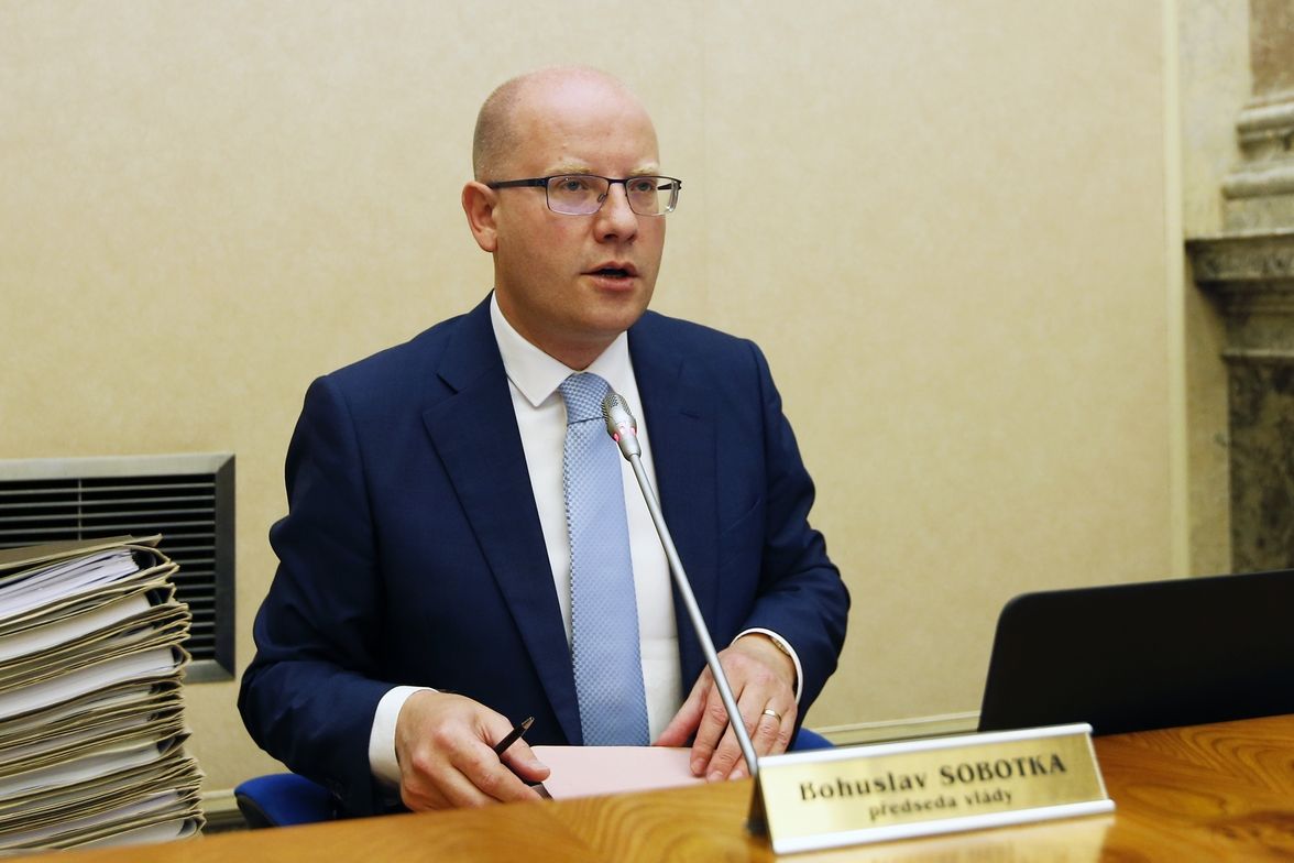Premiér Bohuslav Sobotka (ČSSD) na jednání vlády