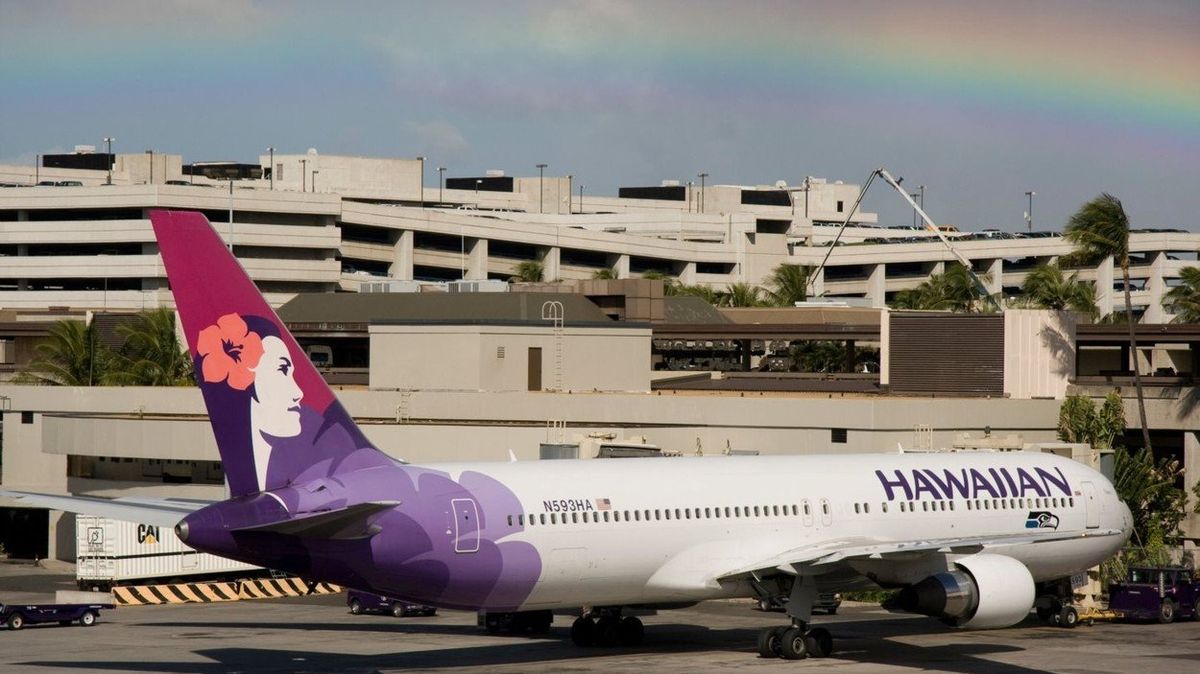 Linku provozují Hawaiian Airlines.