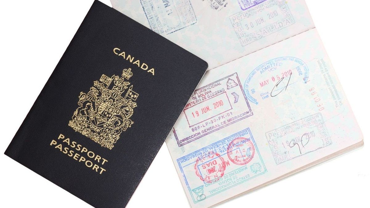 Kanadský pas. Ilustrační foto