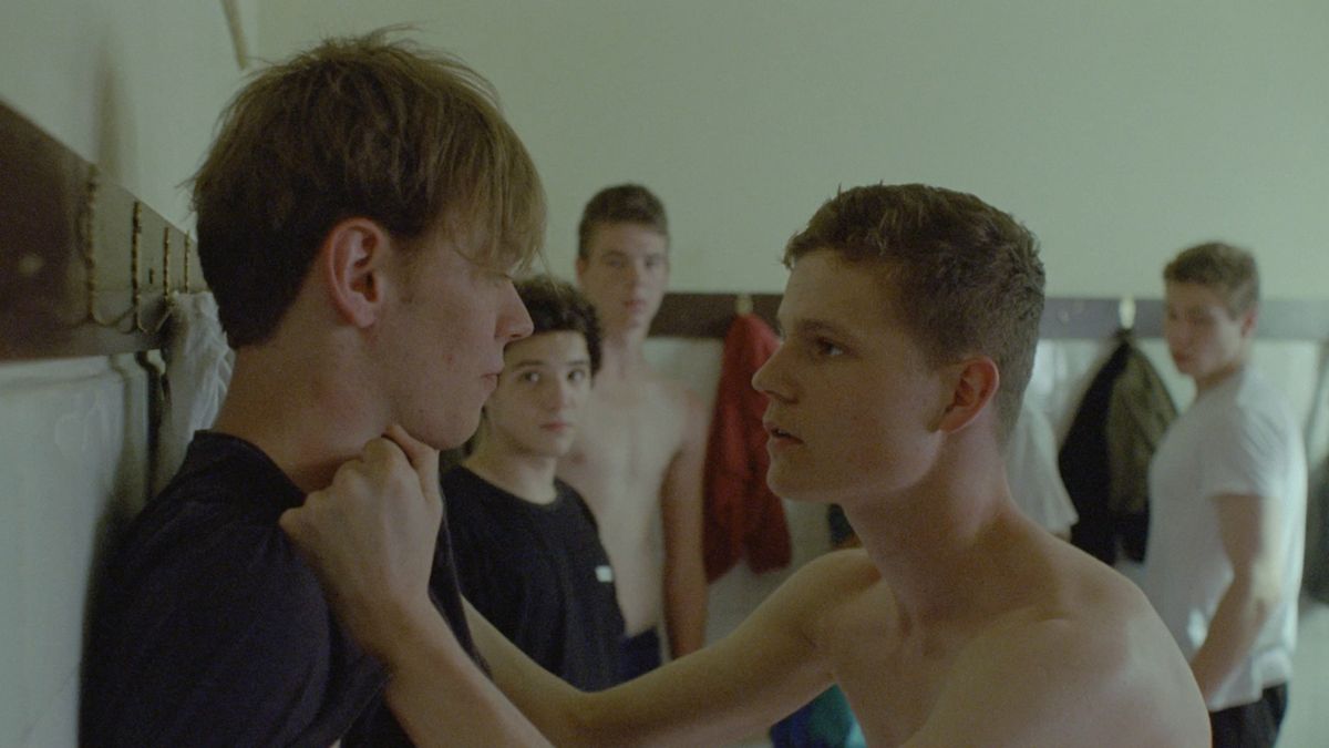 Hlavní cenu si z festivalu odnesl snímek o křehkosti a odolnosti dospívání Třas polského režiséra Dawida Bodzaka