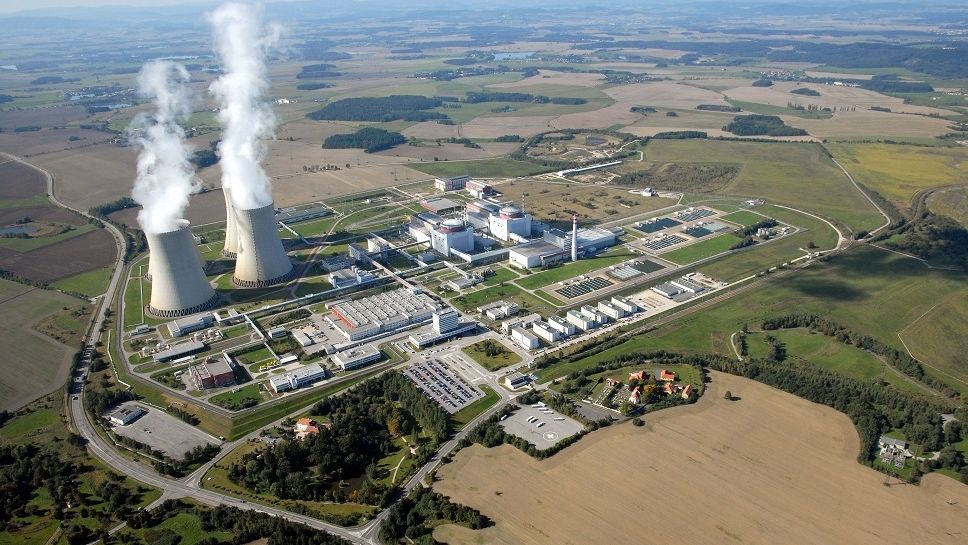 Největší současná elektrárna v Česku Temelín