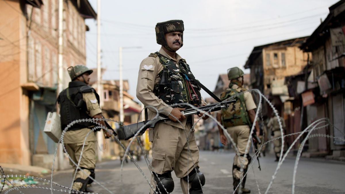 Indická milice ve Šrínagaru 