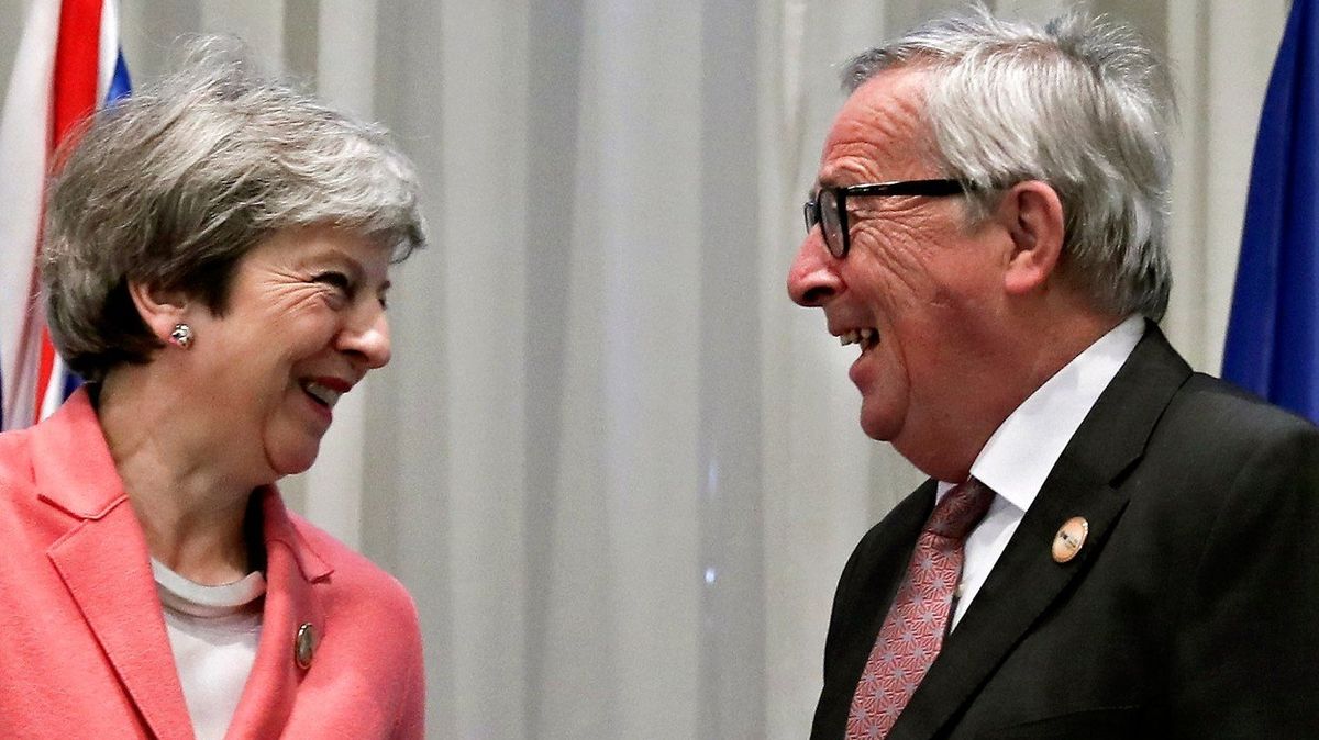 Theresa Mayová a Jean-Claude Juncker, únor 2019
