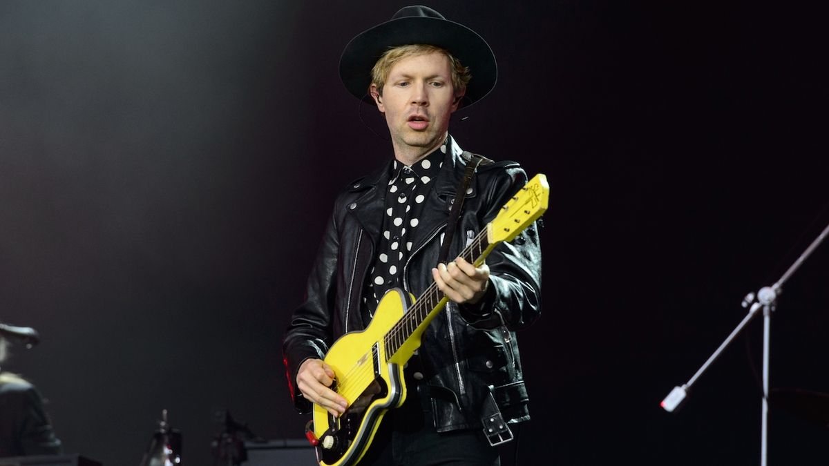 Americký hudebník Beck.