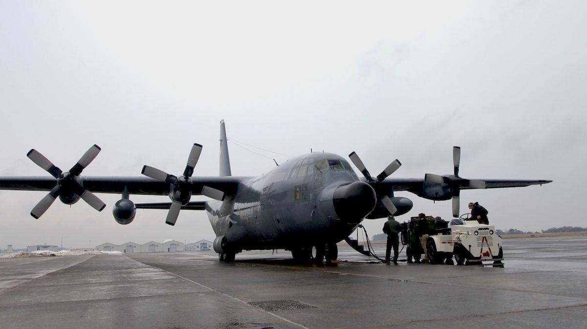 Letoun Lockheed C-130 Hercules, který NASA rovněž využívá pro své monitorování zemského ledu.
